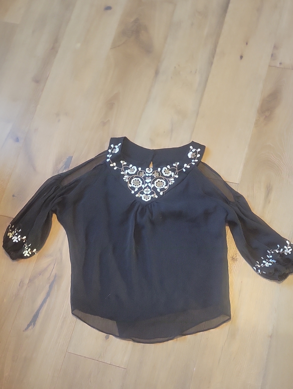 White House Black Market Black Floral-Embroidered Cold Shoulder Blouse Medium